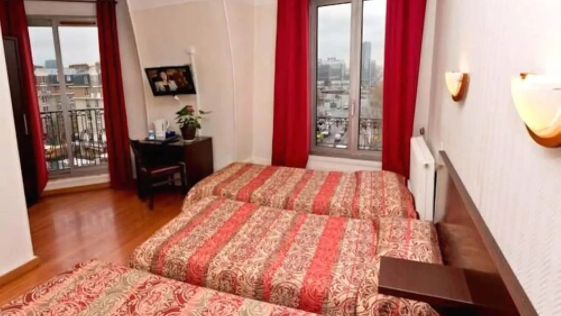 Hipotel Paris Printania Maraichers Hotel