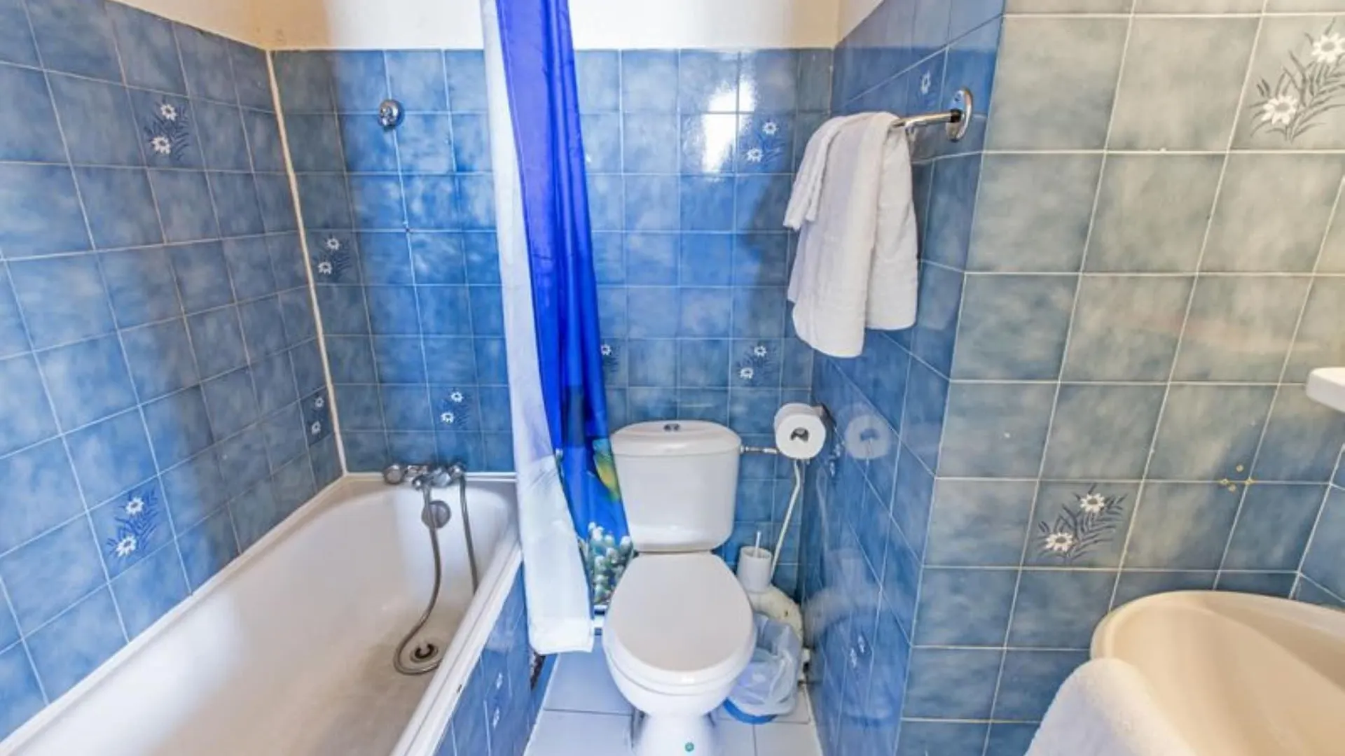 Hipotel Paris Printania Maraichers 2*,  France